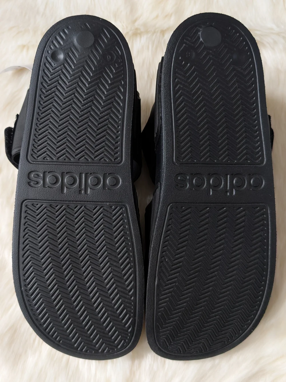 adidas Adilette Sandals Kids Black Adjustable Strap US Size 6